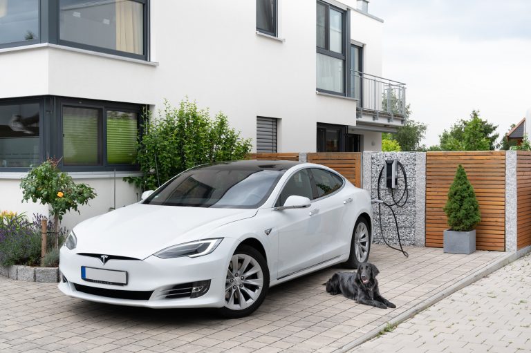 It’s time to plug in your corporate fleet, but where exactly?