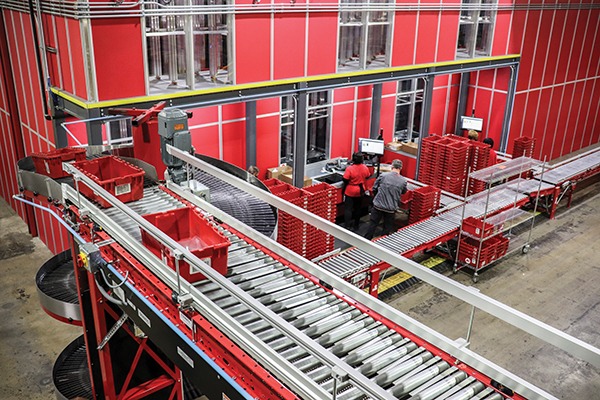 Use Tech To Advance Customer Service