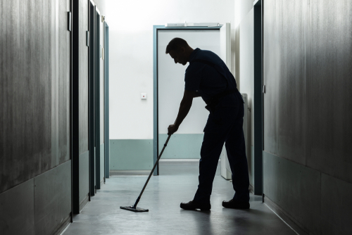 Survey Finds Night Shifts Have ‘Detrimental Effects’ on Cleaning Professionals