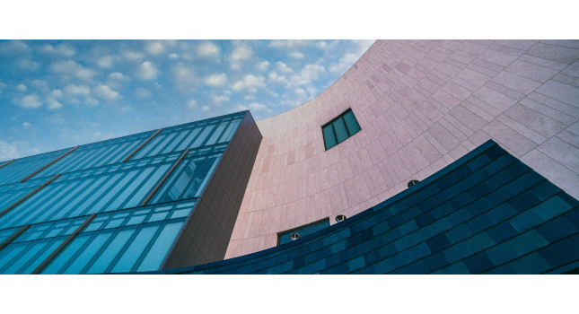 Case study: Heat recovery chiller in a new health sciences research lab