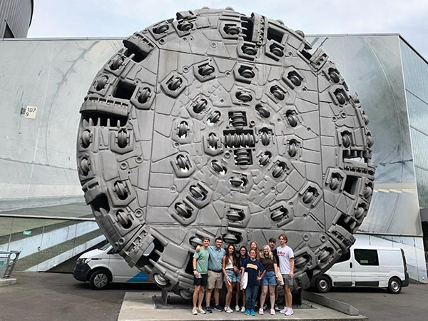 Young Engineers Evaluate Reliability