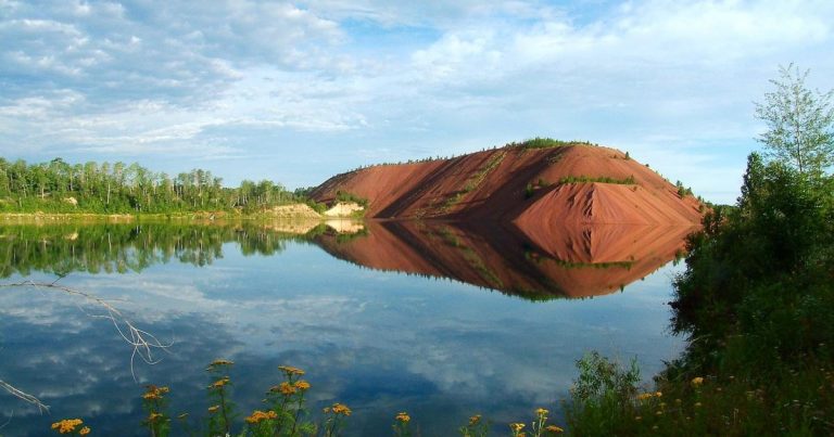 On Minnesota’s Iron Range, producers explore hydrogen fuel to reduce emissions