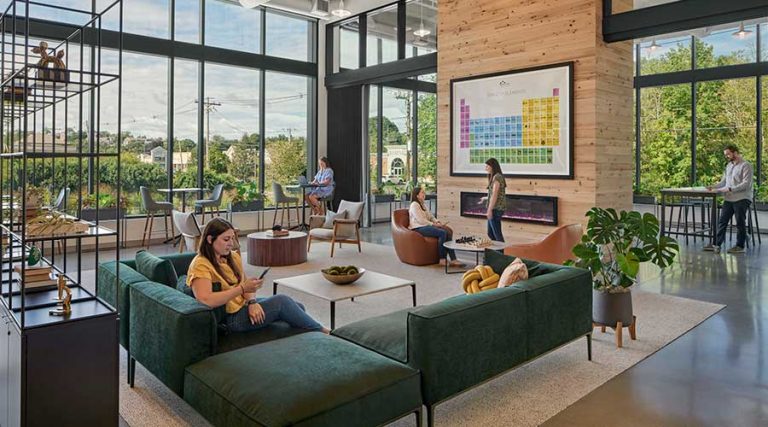 Hybrid Offices Need to Appeal to Employees