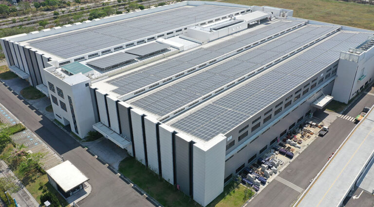 3 Solar Strategies for Large Commercial Buildings