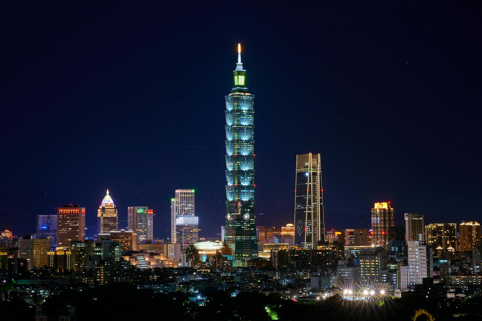Taipei 101, Taipei, Taiwan | Photo by Timo Volz from Pexels