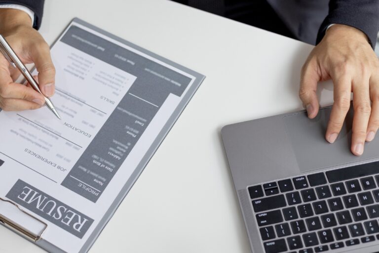 AI in FM Hiring: Streamlining Recruitment While Navigating Challenges